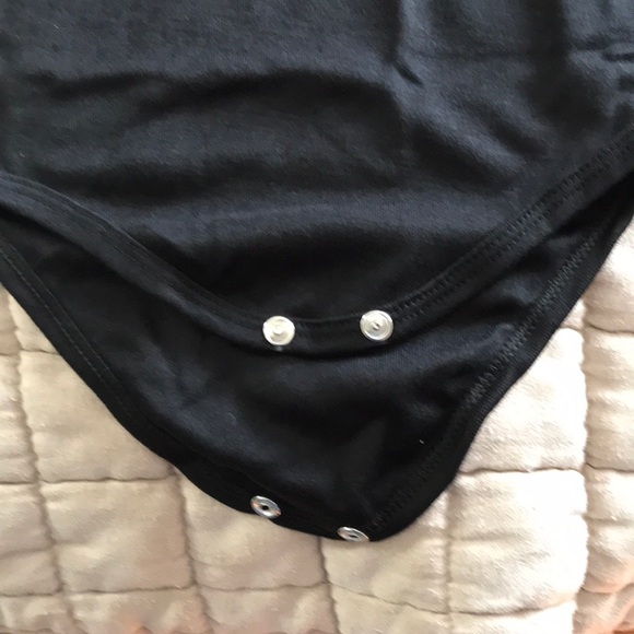 Black onesies with white letters “ I love you to - Picture 3 of 4